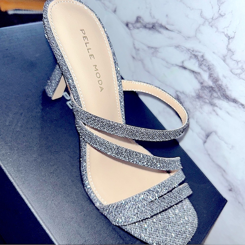 Pelle Moda Silver Strappy Heels NWT - Picture 6 of 15